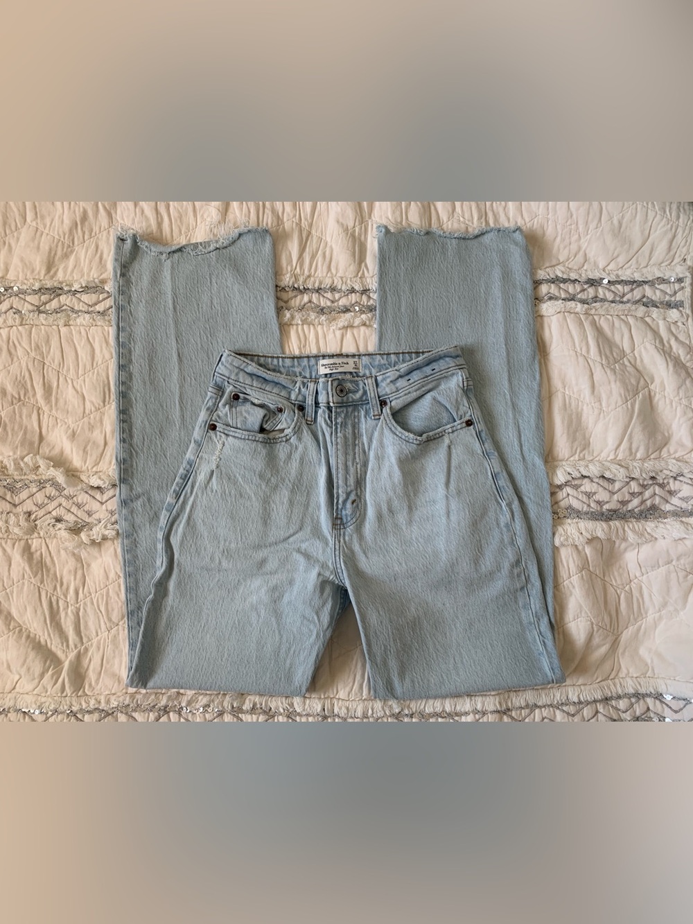 Abercrombie & Fitch light wash jeans